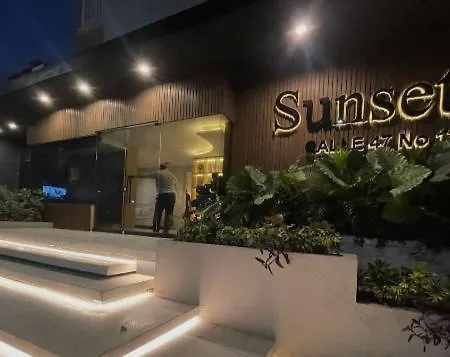Edificio Sunset 47 Torices *